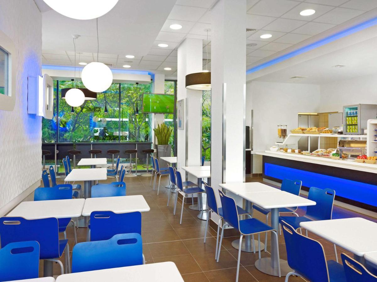 Ibis Budget Montbéliard Esterno foto